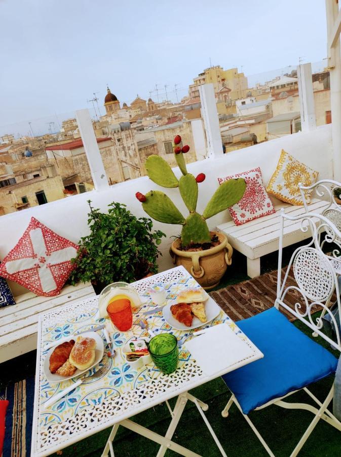 Due Passi Dal Centro Bed & Breakfast Marsala Exterior photo