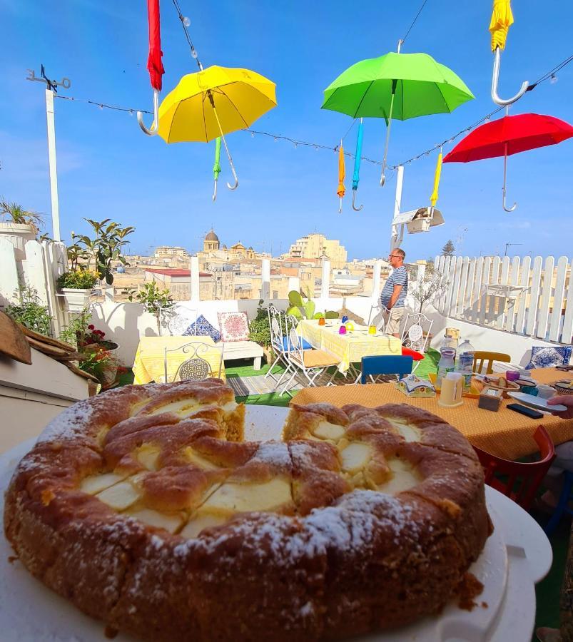 Due Passi Dal Centro Bed & Breakfast Marsala Exterior photo