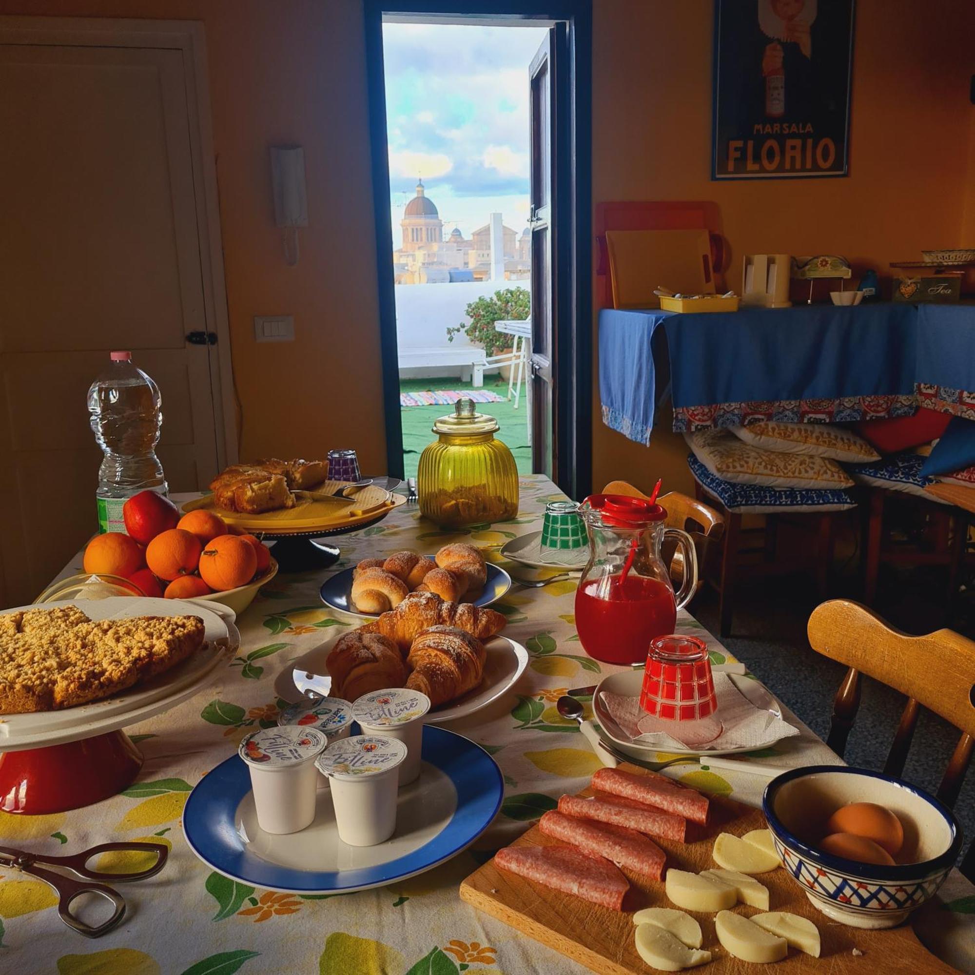 Due Passi Dal Centro Bed & Breakfast Marsala Exterior photo